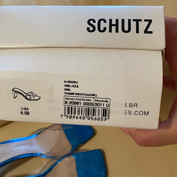 Schutz slip on sandals. - Picture 3 of 6
